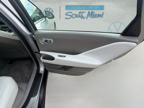 Used 2024 Hyundai Ioniq 6 SEL RWD image 31