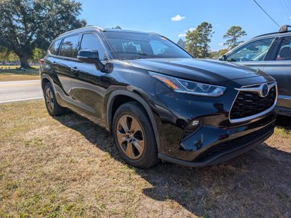 Used 2022 Toyota Highlander Bronze Edition