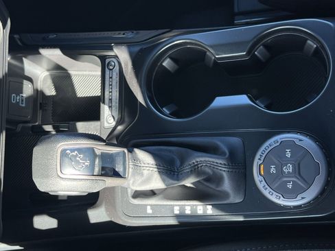 New 2025 Ford Bronco 4-Door image 21