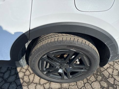 Used 2025 Kia Telluride EX X-Line image 25