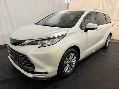 Used 2023 Toyota Sienna Limited