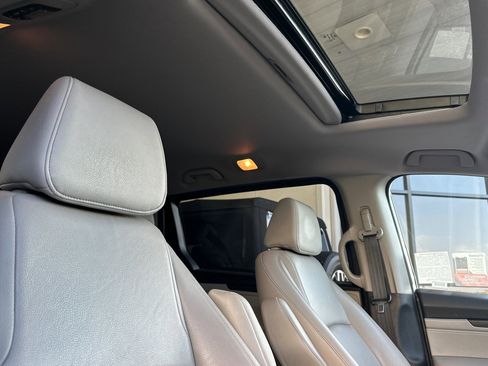 Used 2023 Honda Odyssey EX-L image 19