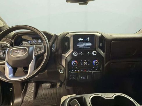 Used 2021 GMC Sierra 1500 SLT w/ Driver Alert Package II AWD/4WD image 18