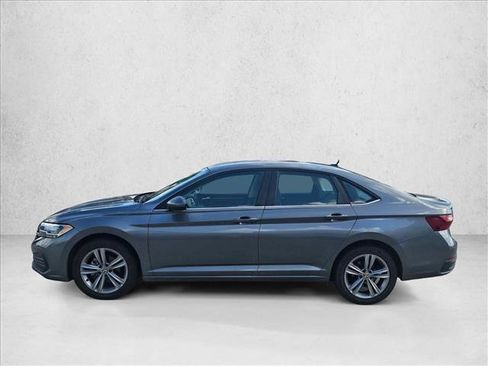 Used 2024 Volkswagen Jetta SE FWD image 8