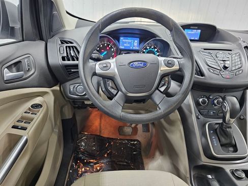 Used 2014 Ford Escape SE image 16