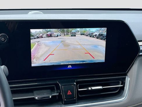 Used 2024 Chevrolet TrailBlazer ACTIV FWD image 13