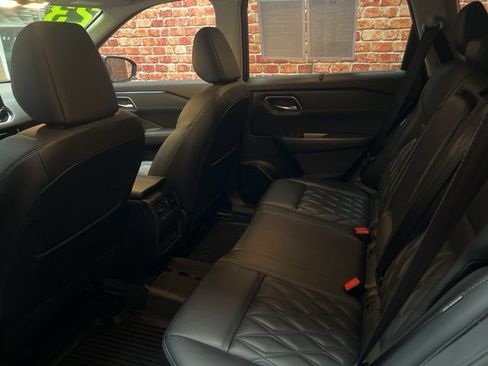 Certified 2023 Nissan Rogue Platinum w/ Platinum Premium Package image 15