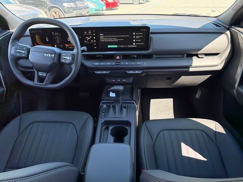 New 2027 Kia Seltos X-Line S w/ X-Line S Premium Package AWD/4WD image 16
