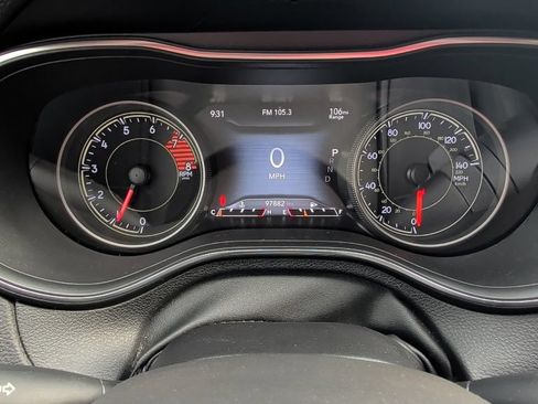 Used 2019 Jeep Cherokee Limited AWD/4WD image 29