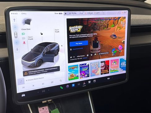 Used 2026 Tesla Model Y 2WD image 31