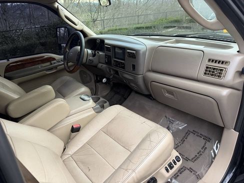 Used 2003 Ford F350 Lariat image 14