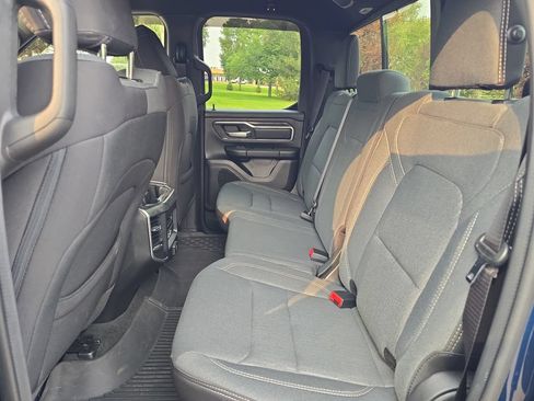 Used 2022 RAM 1500 Big Horn AWD/4WD image 25