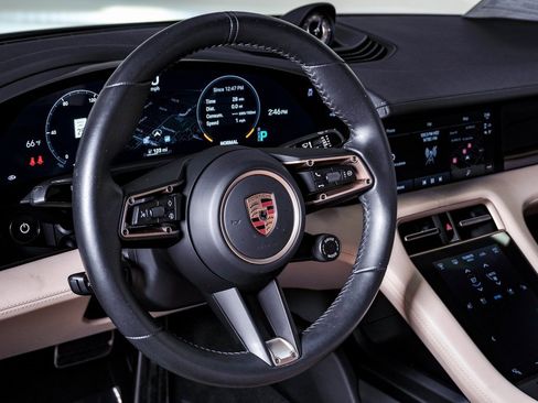 Used 2020 Porsche Taycan Turbo image 20