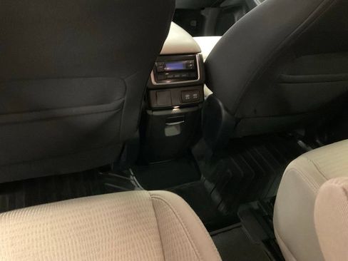 Used 2019 Subaru Ascent Premium AWD/4WD image 30