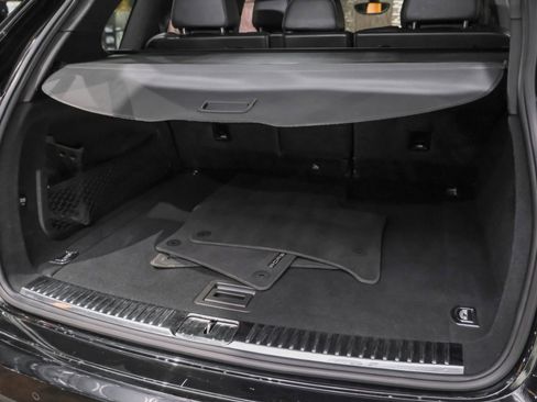 Used 2018 Porsche Cayenne image 49