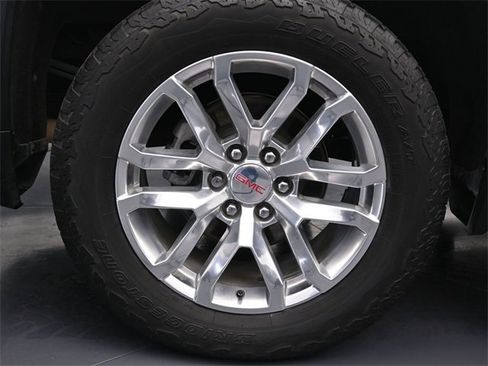 Used 2021 GMC Sierra 1500 SLT w/ X31 Off-Road Package image 10