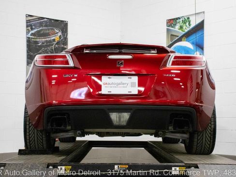 Used 2009 Saturn Sky Red Line image 21