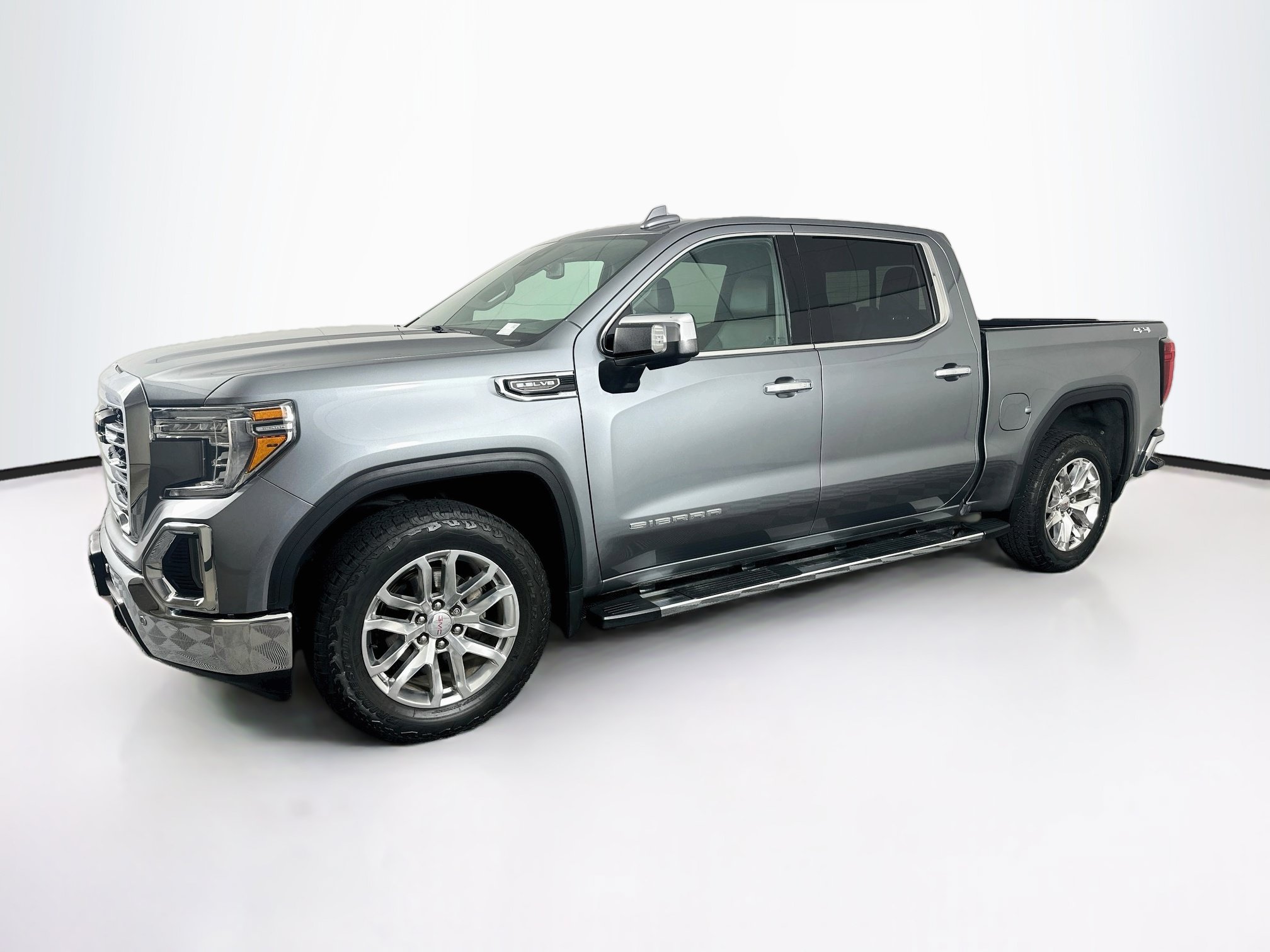 Used 2021 GMC Sierra 1500 SLT w/ SLT Premium Plus Package AWD/4WD image 3