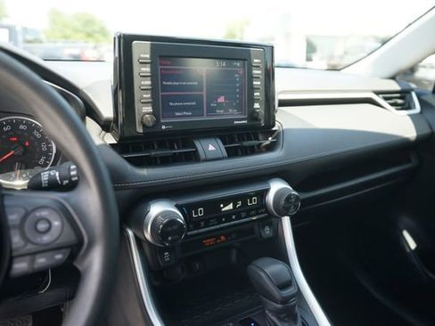 Used 2020 Toyota RAV4 XLE FWD image 26