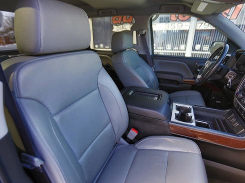 Used 2017 GMC Sierra 1500 SLT w/ SLT Premium Package image 19