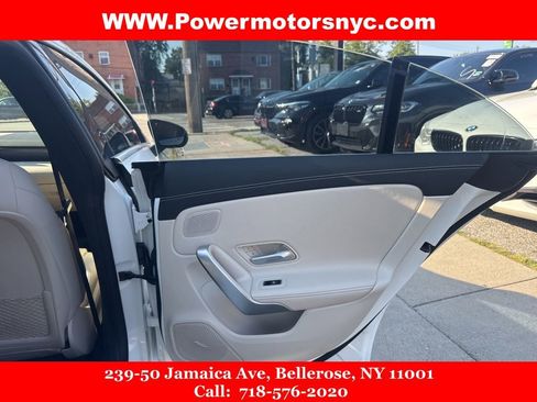 Used 2024 Mercedes-Benz CLA 250 4MATIC w/ Exclusive Package image 18