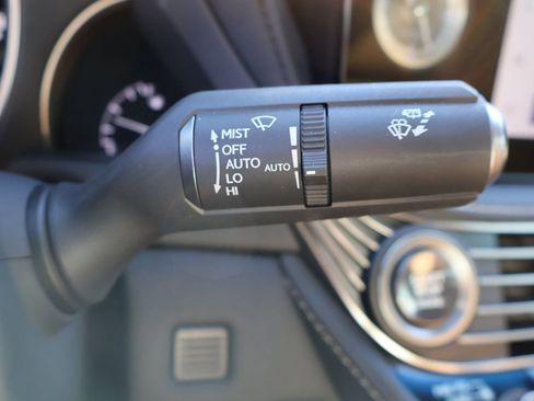 Used 2023 Lexus LS 500 w/ Luxury Package image 55