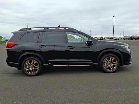 Certified 2025 Subaru Ascent Bronze Edition AWD/4WD image 7