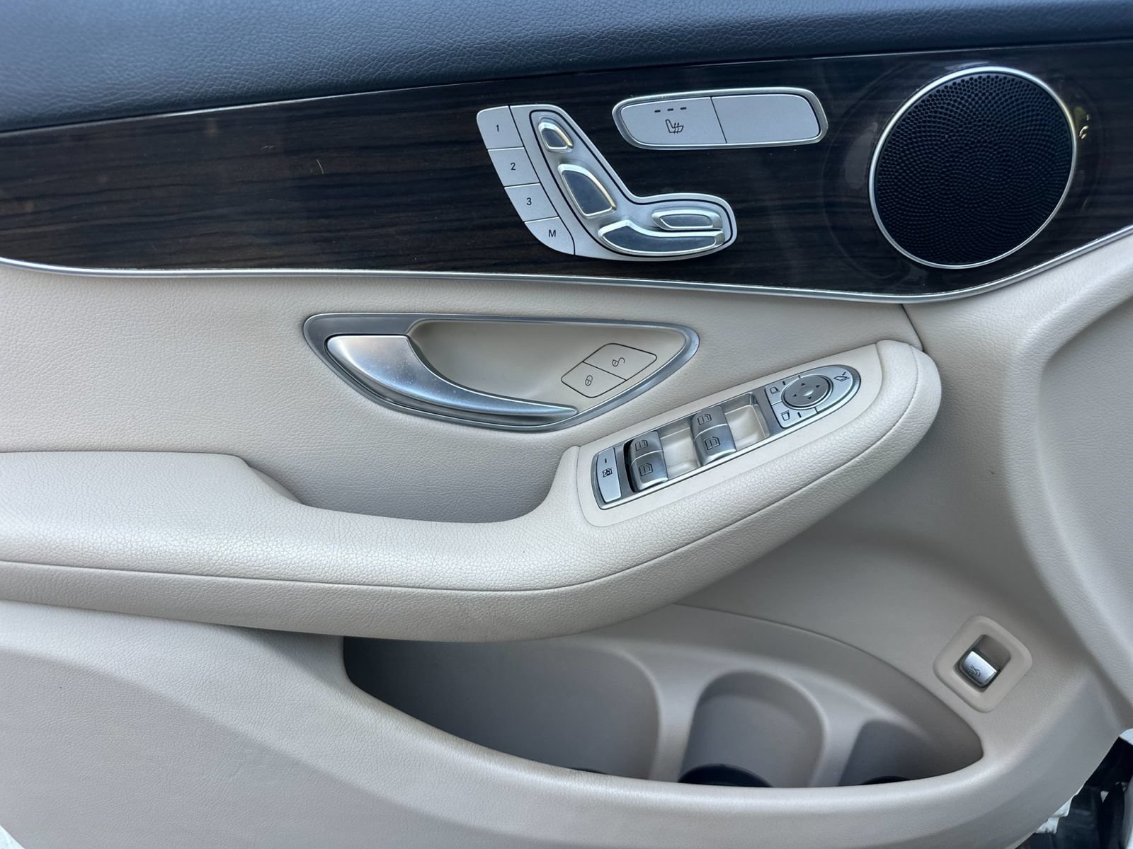 Certified 2021 Mercedes-Benz GLC 300 image 12