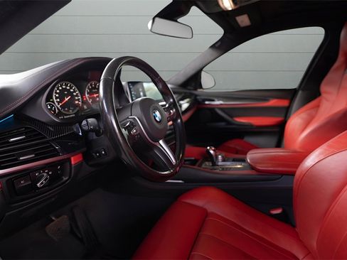Used 2017 BMW X6 M image 24