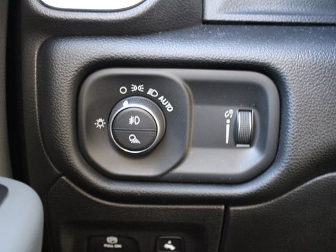 Certified 2021 RAM 1500 Big Horn w/ Trailer Tow Group image 21