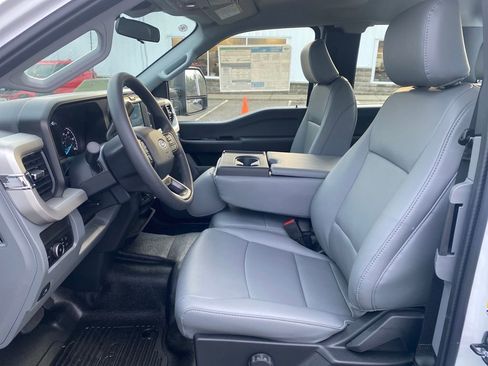 New 2026 Ford F250 XL w/ XL Chrome Package image 22