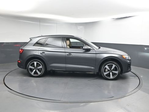 Used 2022 Audi Q5 2.0T Premium Plus image 27