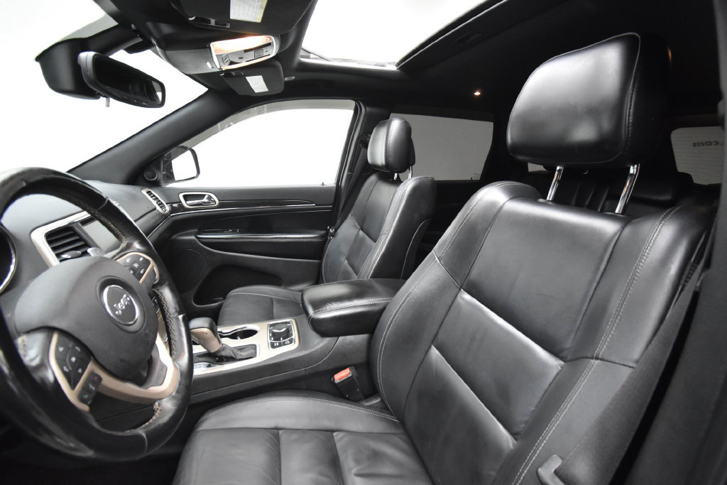 Used 2017 Jeep Grand Cherokee Limited AWD/4WD image 9