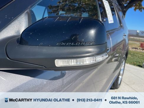 Used 2013 Ford Explorer XLT image 19