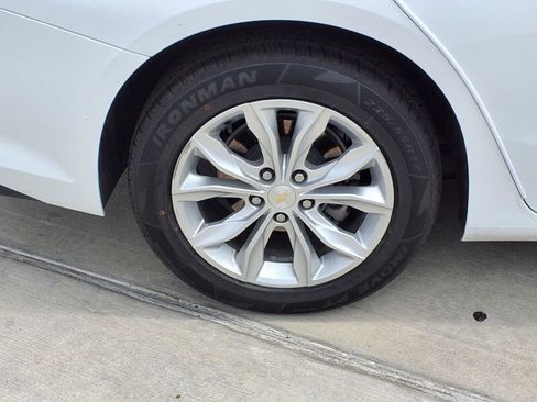 Used 2024 Chevrolet Malibu LT FWD image 10