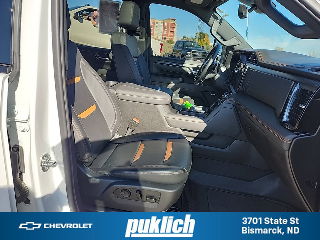 Used 2025 GMC Sierra 2500 AT4 w/ AT4 Premium Plus Package AWD/4WD image 56