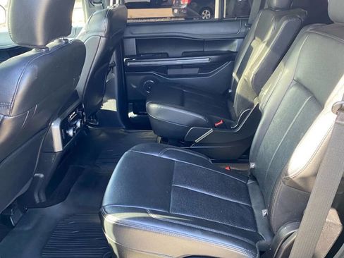Used 2020 Ford Expedition XLT w/ Equipment Group 202A AWD/4WD image 26