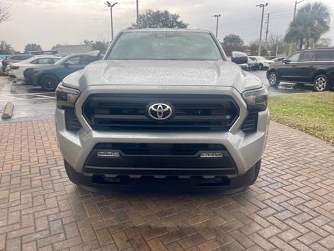 Used 2025 Toyota Tacoma SR5 image 8