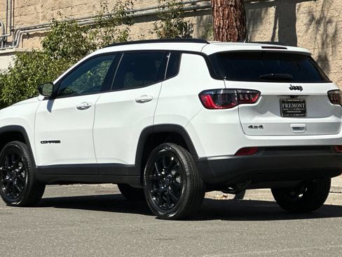 New 2026 Jeep Compass Latitude AWD/4WD image 5