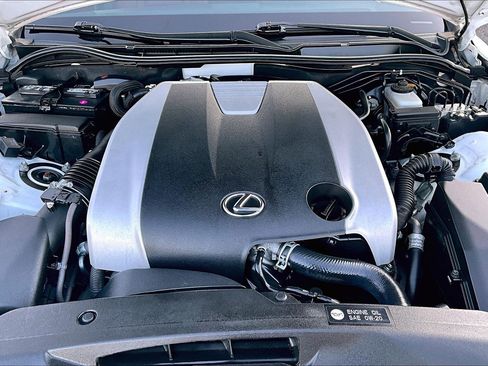 Used 2017 Lexus IS 300 F Sport image 10