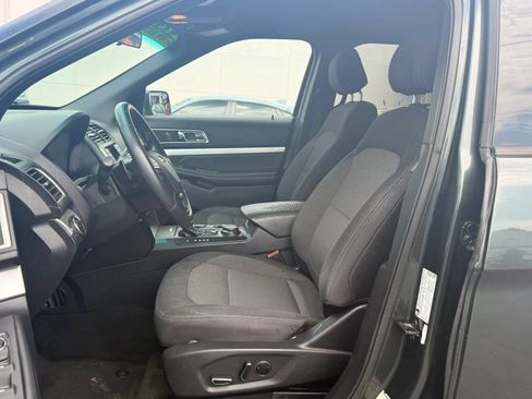 Used 2016 Ford Explorer XLT AWD/4WD image 12