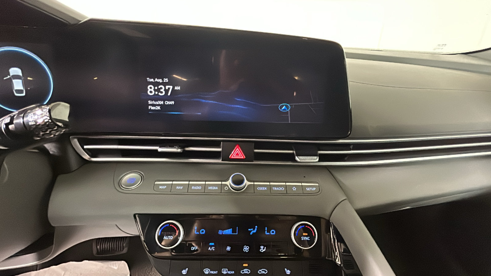 Used 2023 Hyundai Elantra SEL w/ Convenience Package FWD image 27