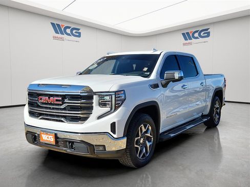 Used 2023 GMC Sierra 1500 SLT w/ SLT Convenience Package image 5