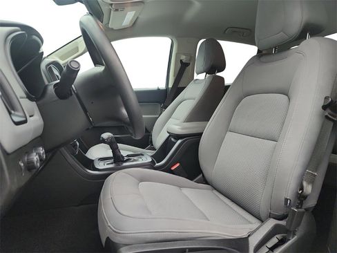 Used 2020 Chevrolet Colorado W/T w/ WT Convenience Package image 11