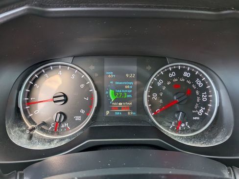 Used 2020 Toyota RAV4 LE image 20