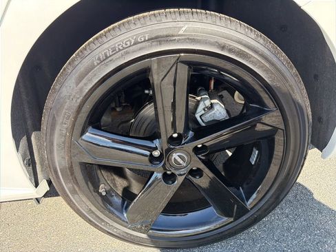Used 2024 Nissan Sentra SR FWD image 37