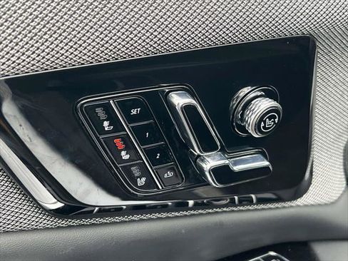 Used 2025 Cadillac Optiq Sport 2 AWD/4WD image 19