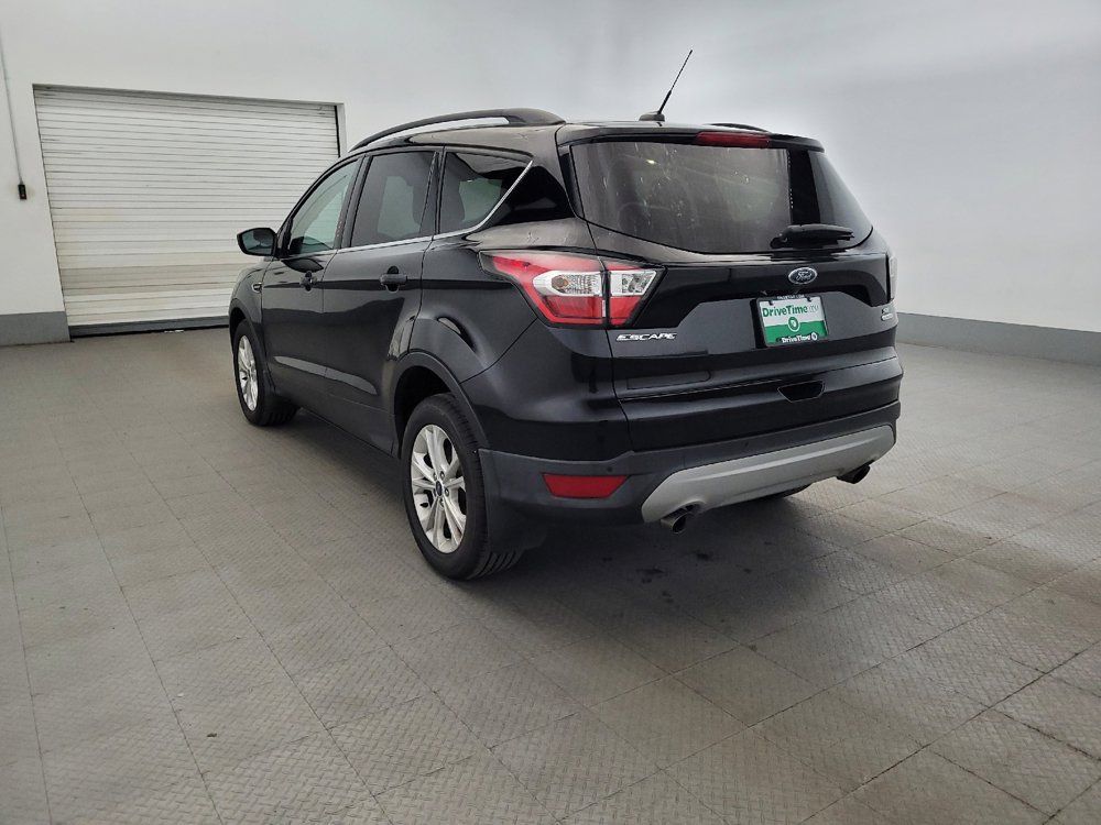 Used 2017 Ford Escape SE w/ Equipment Group 201A FWD image 5