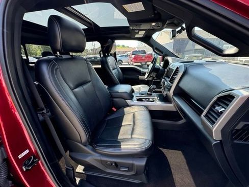 Used 2019 Ford F150 Lariat w/ Equipment Group 502A Luxury AWD/4WD image 11
