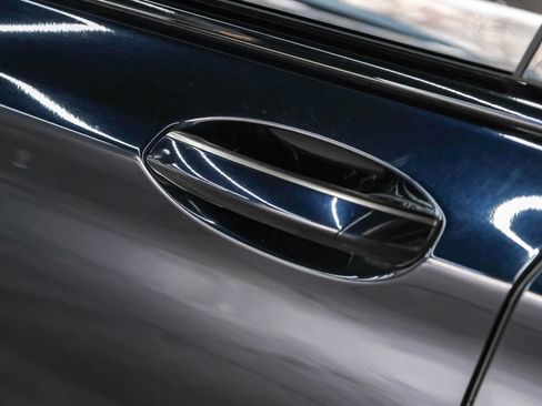 Used 2018 BMW M760i xDrive image 44